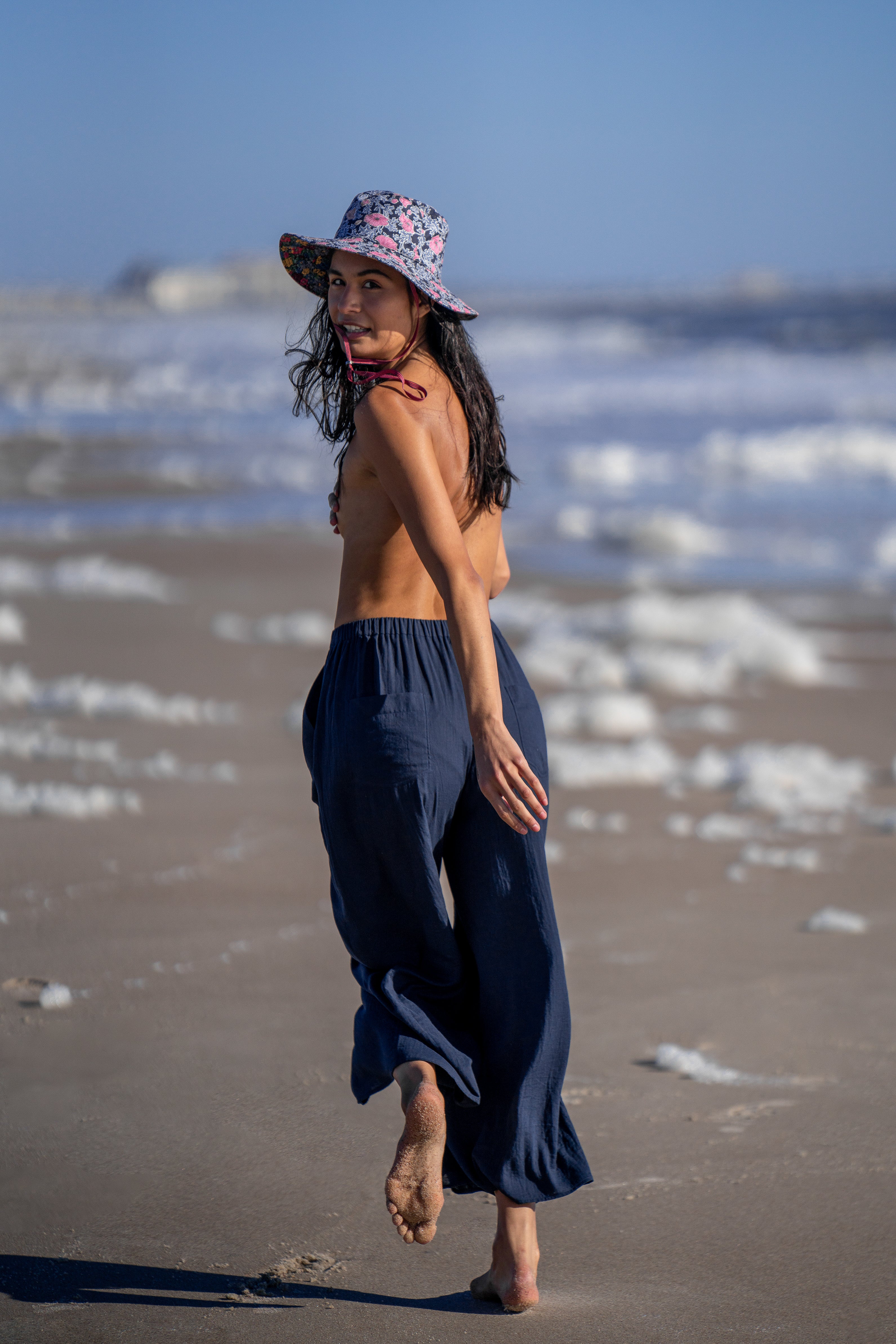 Woman's Navy Gauze Wide Leg Pant – Calypso St Barth