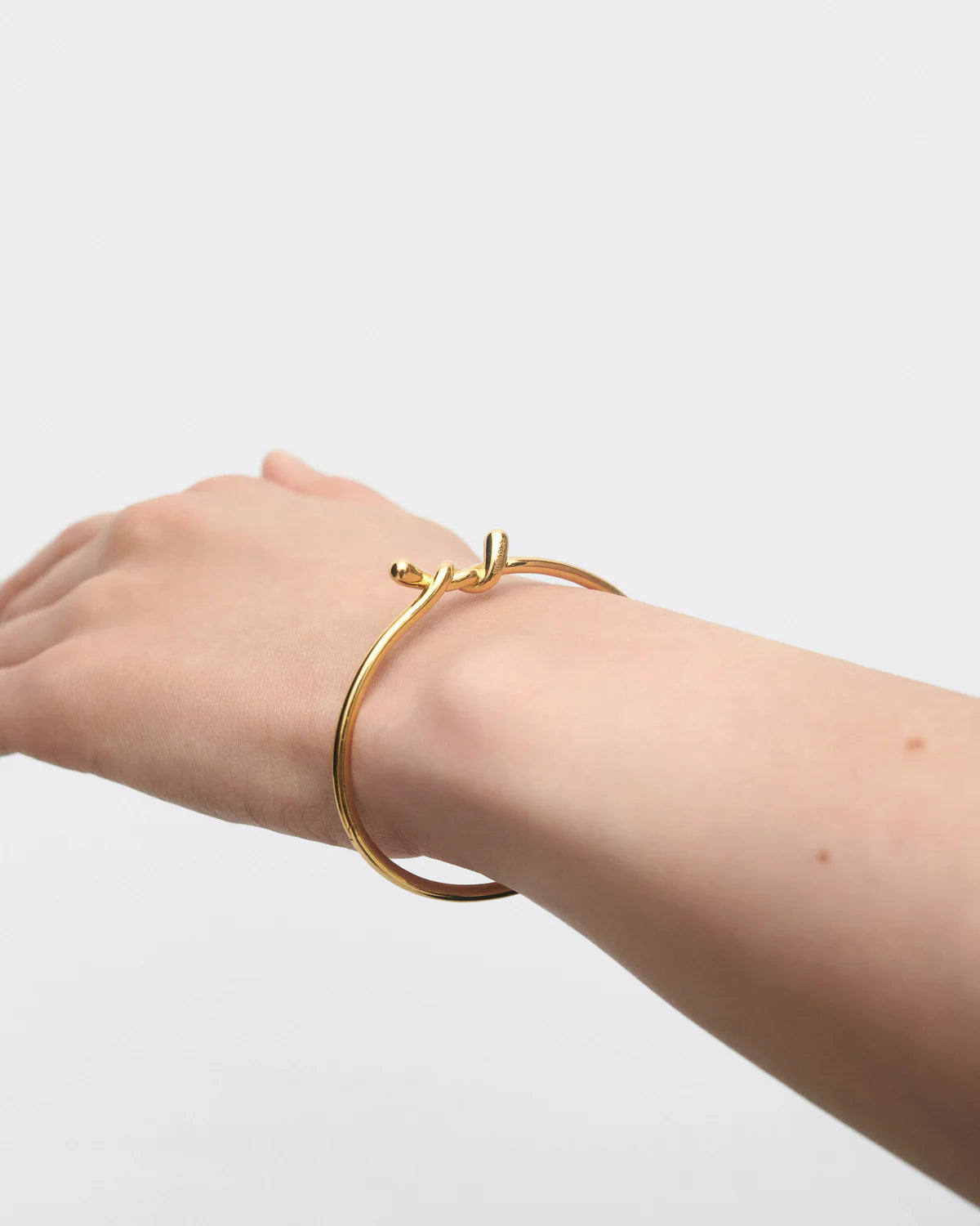Twist Bangle Bracelet 14K Yellow Gold 8