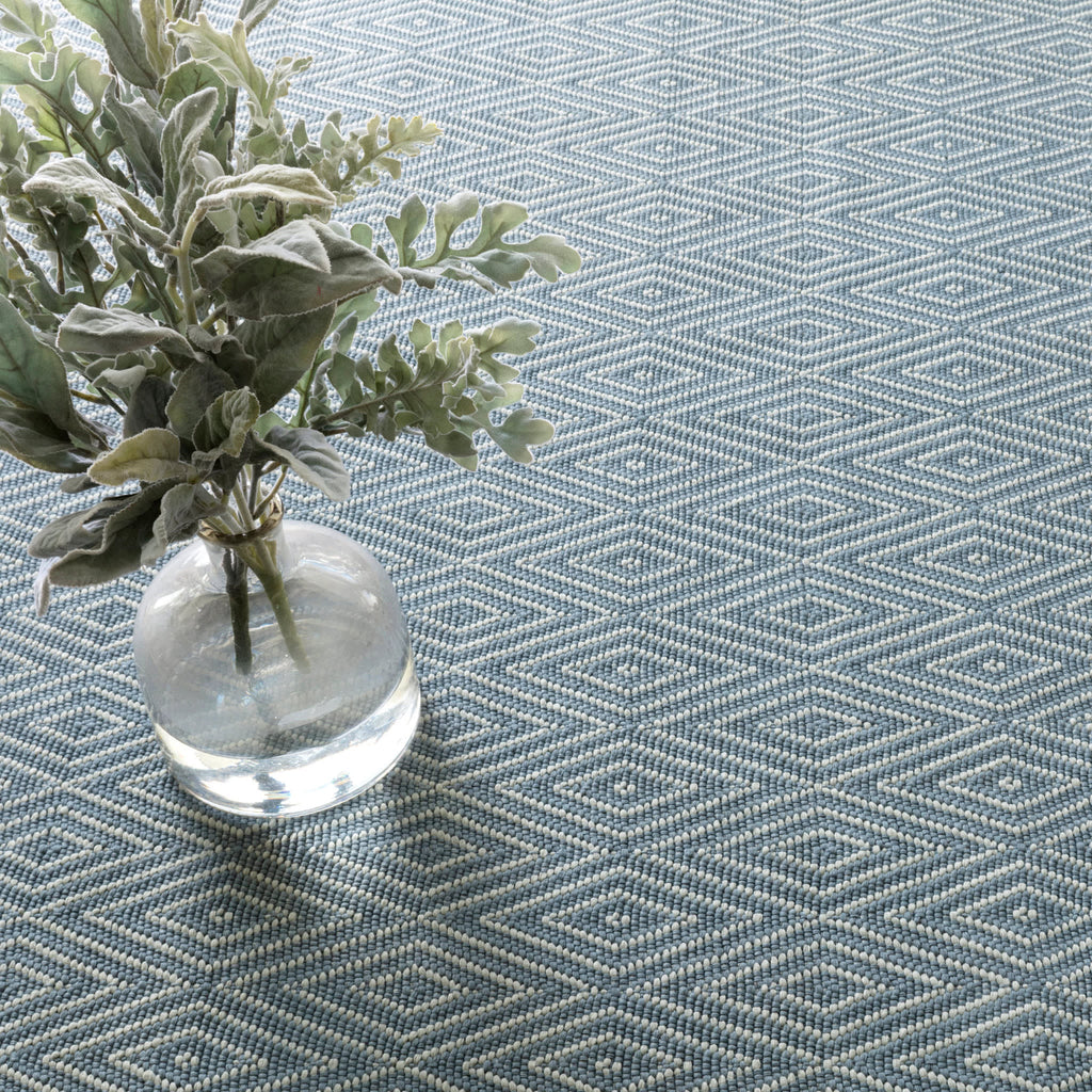Diamond Handwoven Indoor/Outdoor Rug | Slate/Light Blue