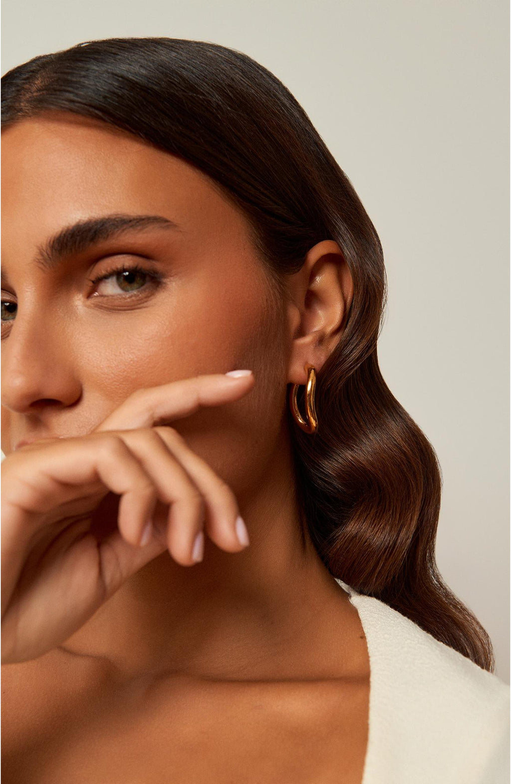 Queen Hoop Earrings