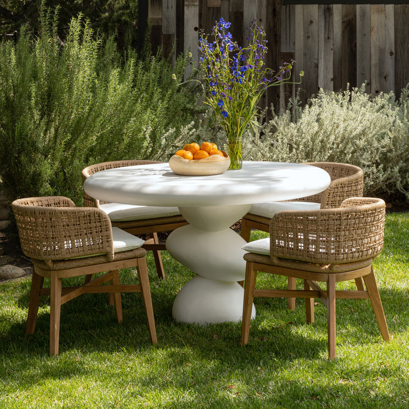 totem outdoor dining table