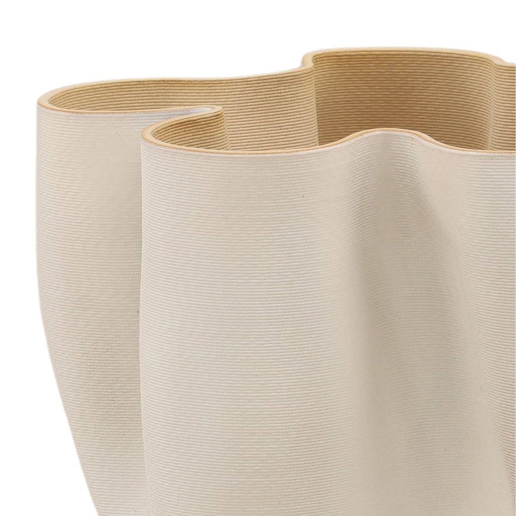 aura vase