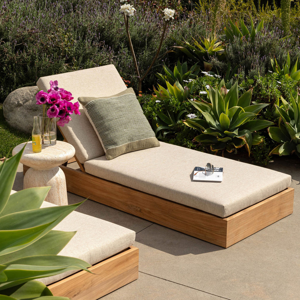 aurelia outdoor chaise